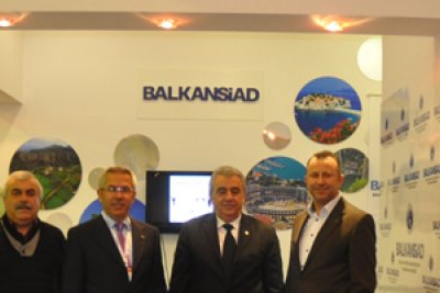 BALKANTÜRKSİAD Modeks 2013’ te yerini aldı